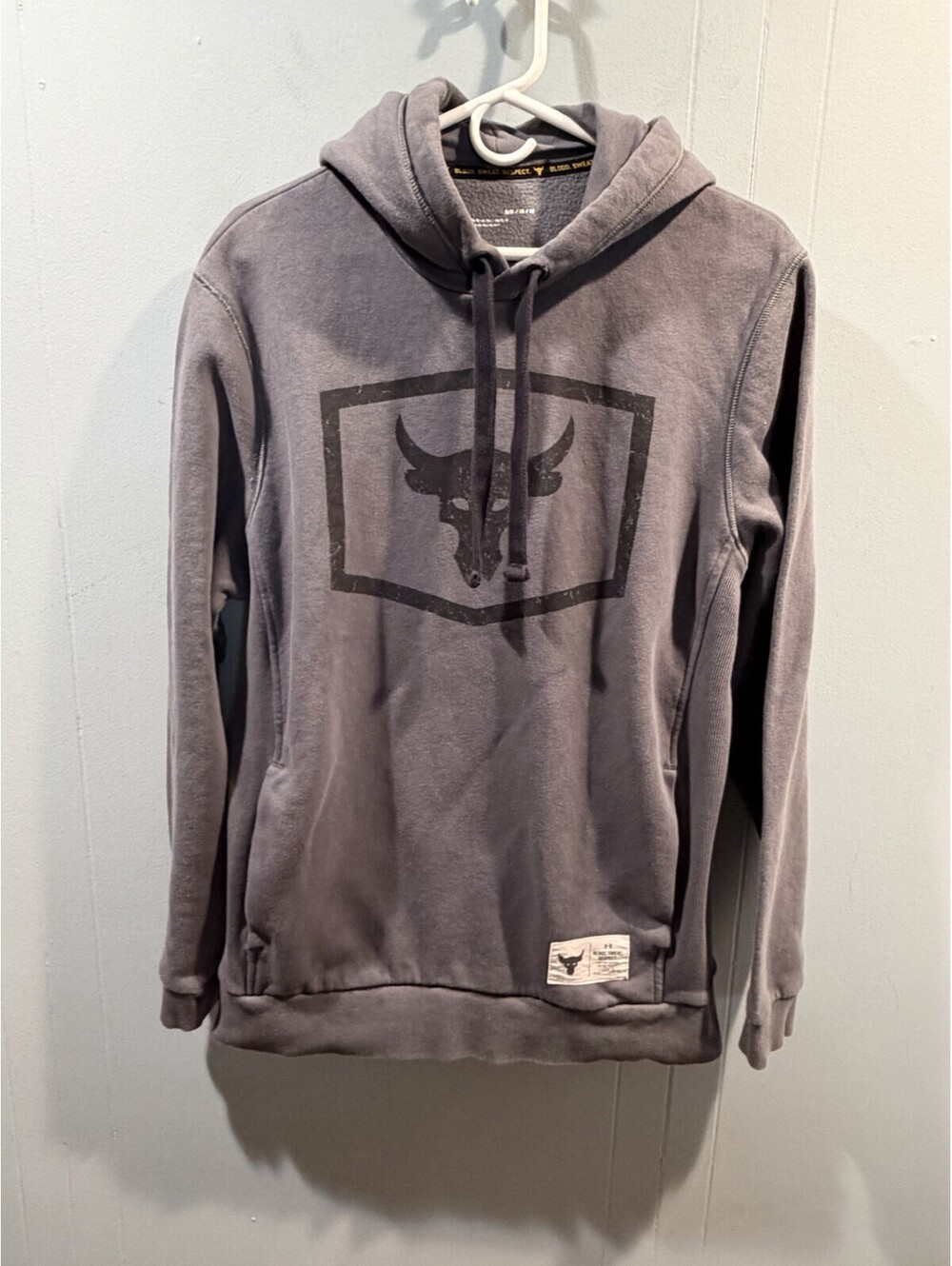 Mens Under Armour Hoodie Pullover Size Medium Gray Blood, Sweat, Respect